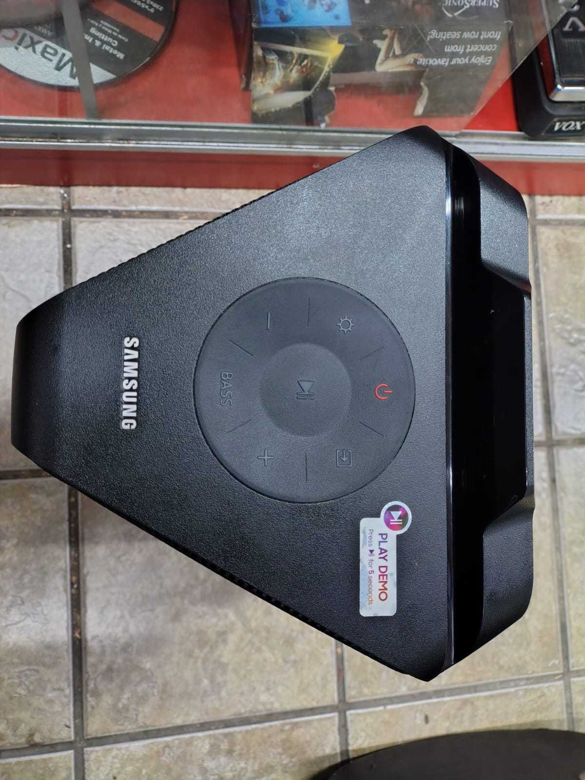 Precio 80 000,00 Samsung MXT40ZP Torre de sonido Samsung Bluetooth Negro