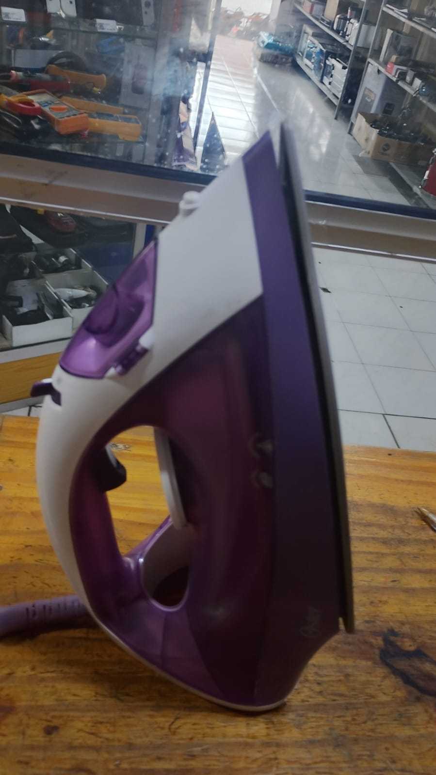 Precio 10 000,00 Oster  Plancha de ropa