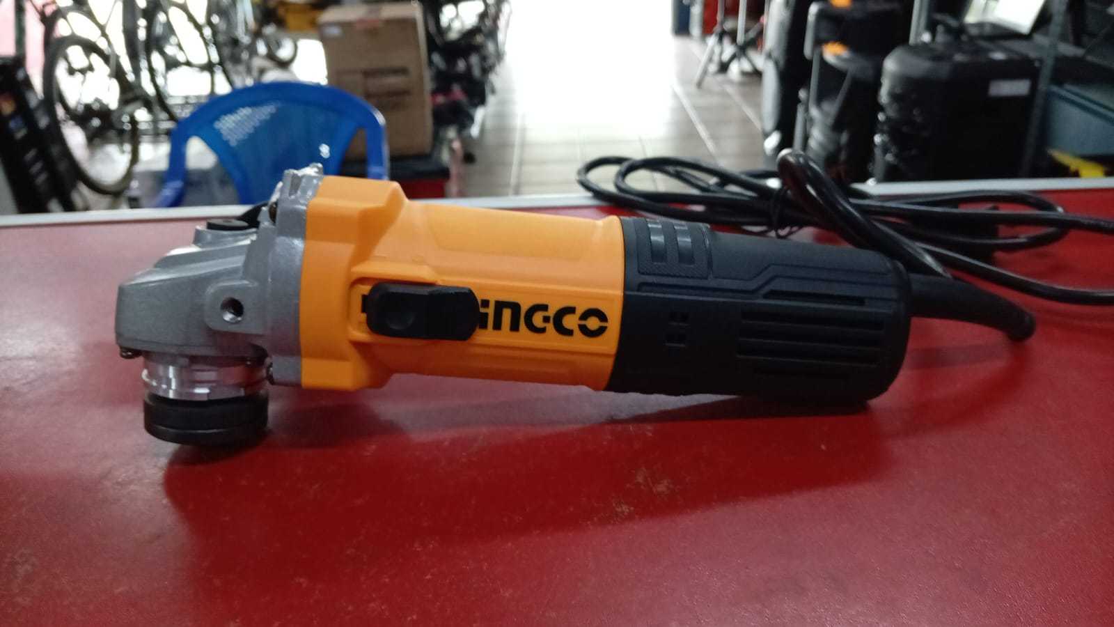 Precio 24 000,00 INGCO uag75028 Esmeriladora Angular 4 12 750W Ingco,  con puño sin protector