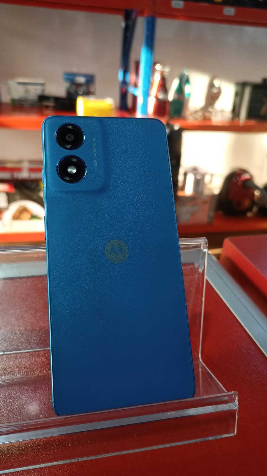 Precio 55 000,00 MOTO G04 MOTOROLA G04 4 RAM 128 GB SIN CARGADOR CON ESTUCHE