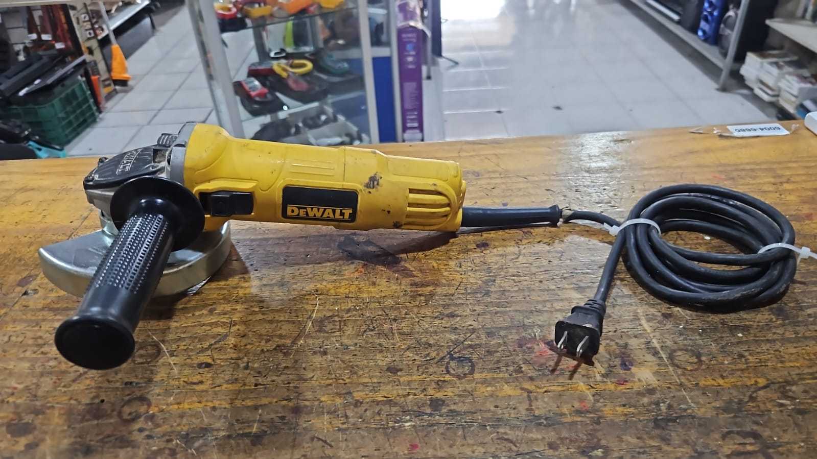 Precio 40 000,00 dewalt  Esmeriladora 4.5 pulgadas