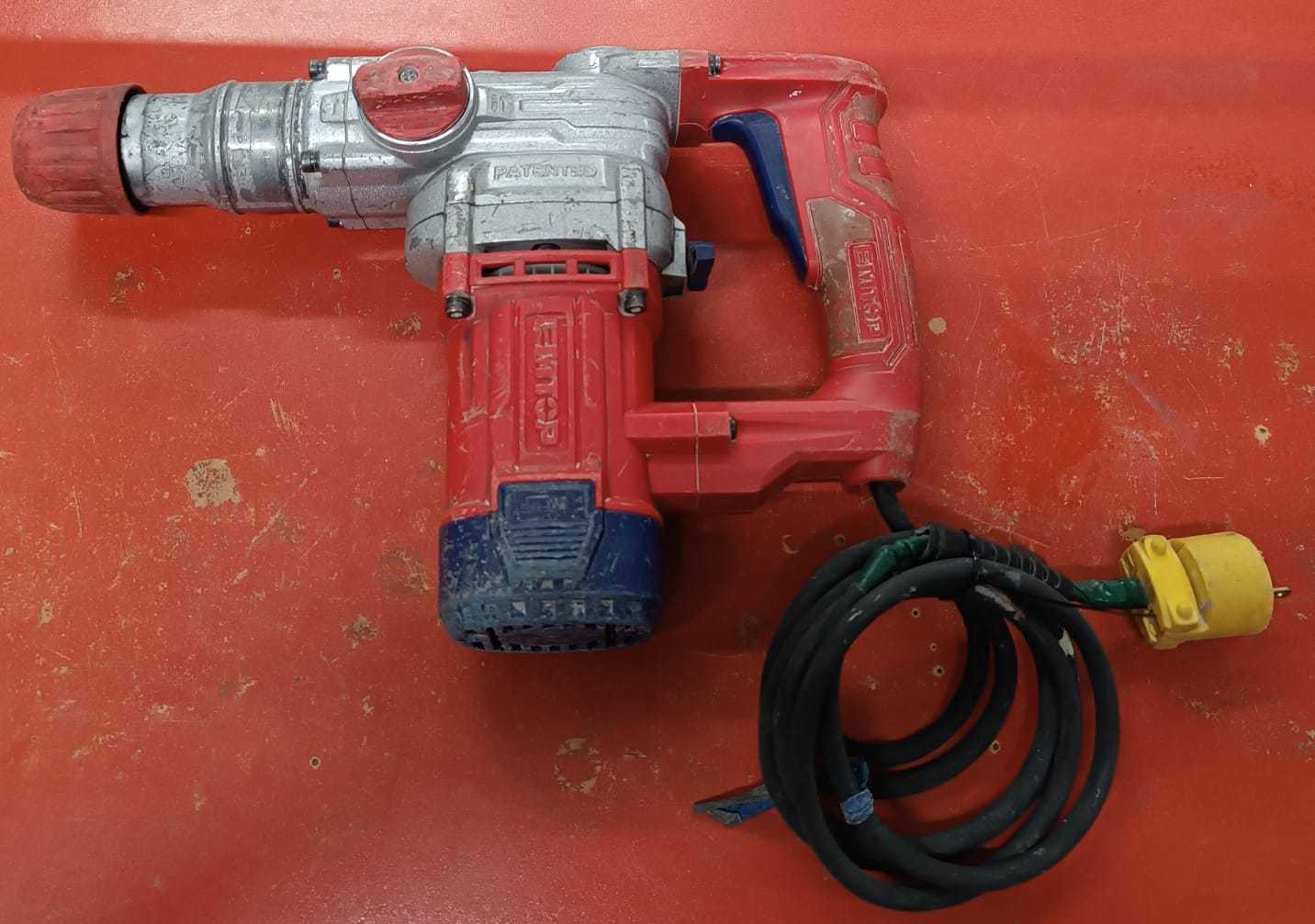 Precio 40 000,00 emtop  Rotomartillo cable reparado