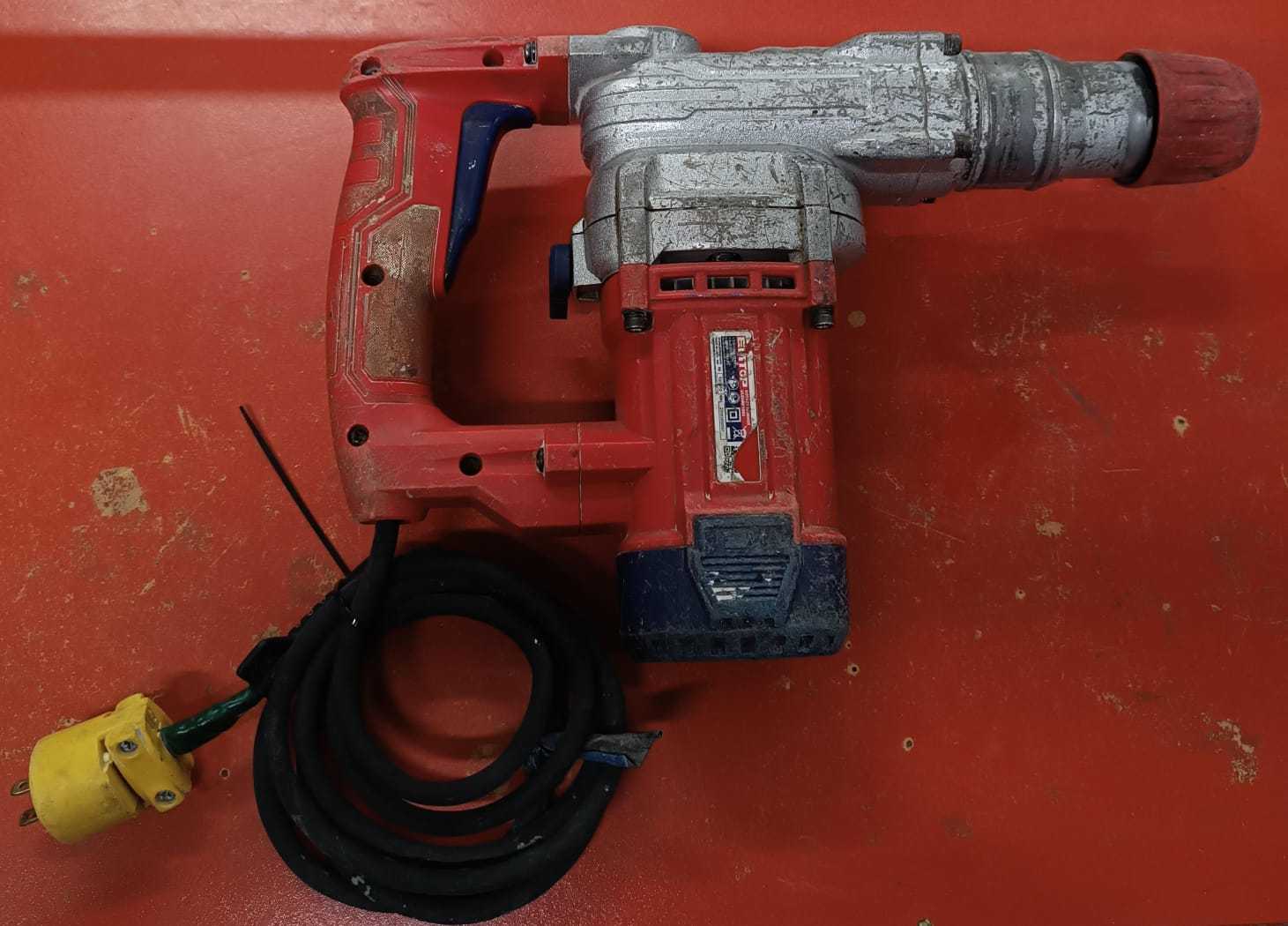 Precio 40 000,00 emtop  Rotomartillo cable reparado
