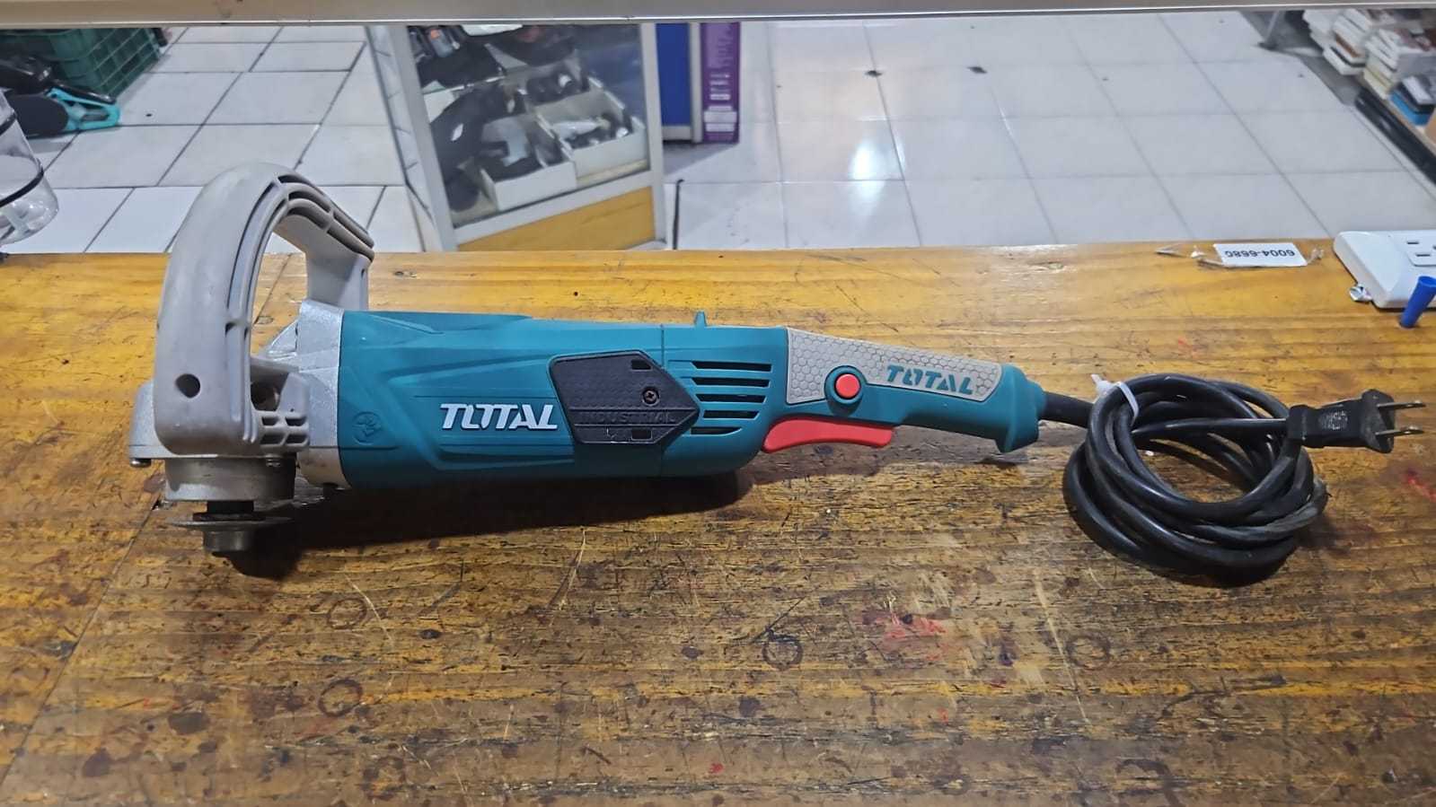Precio 45 000,00 total  Pulidora electrica 1400 watts