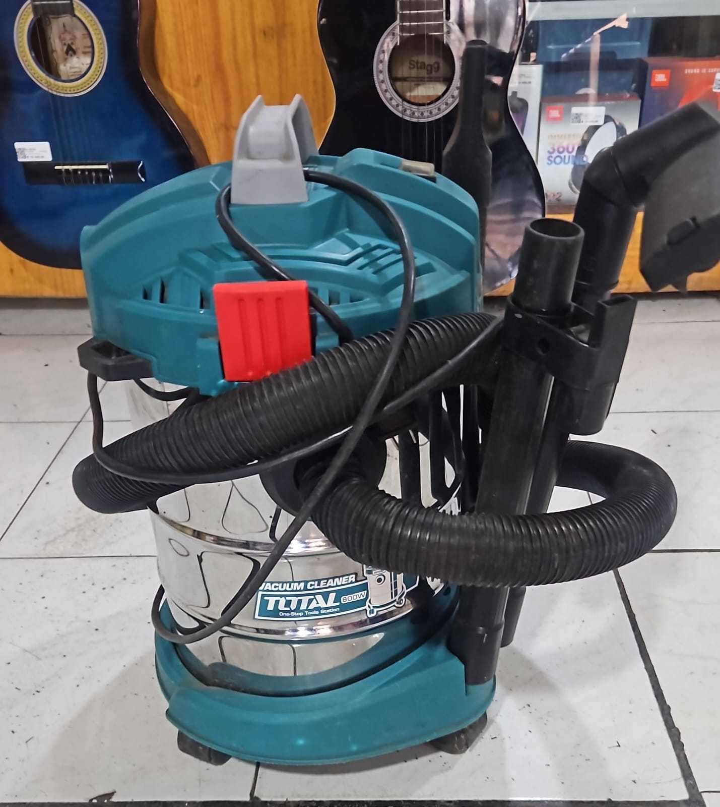 Precio 50 000,00 total  Aspiradora electrica 800w