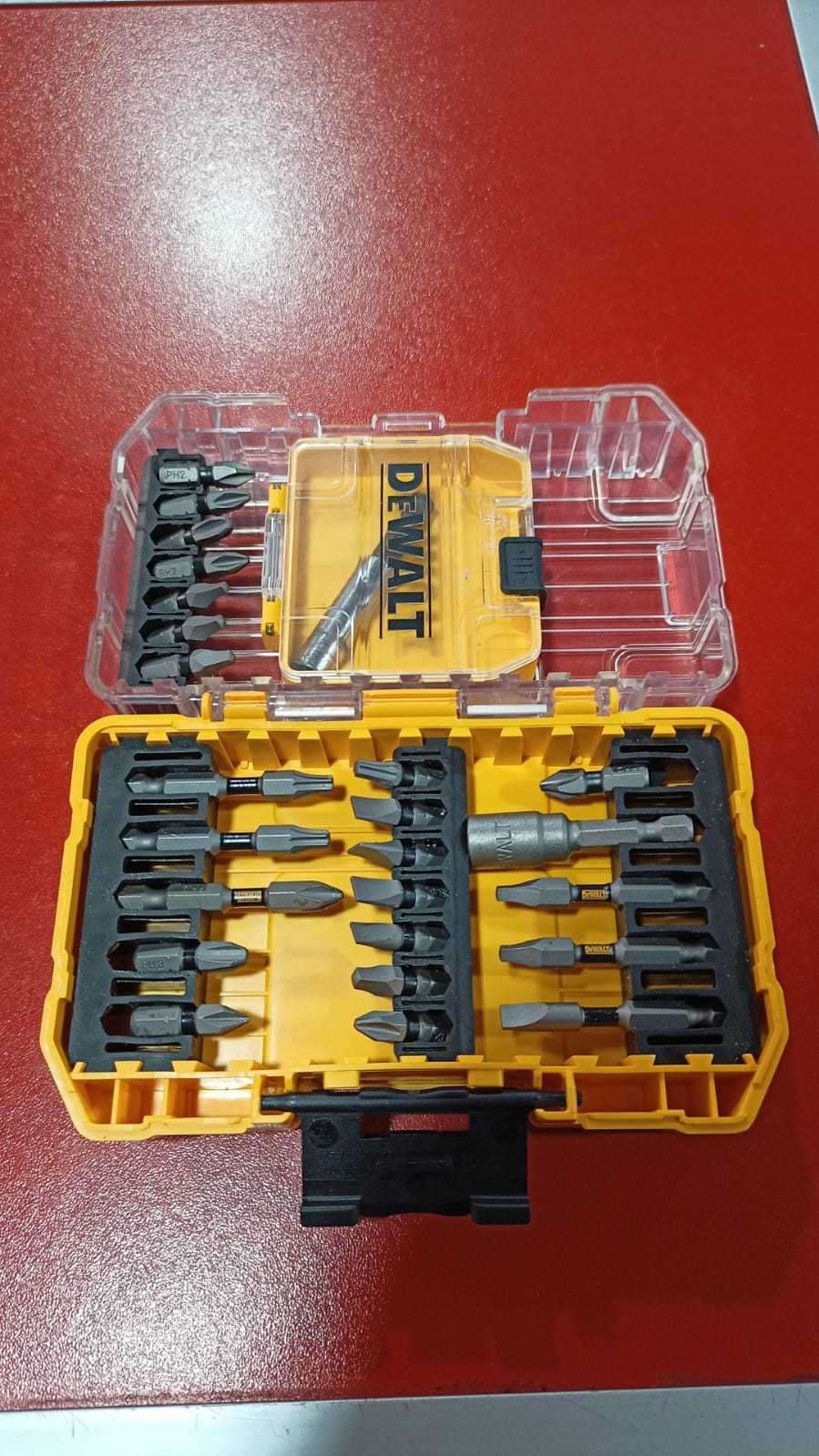 Precio 8 000,00 DEWALT  JUEGO DE PUNTAS DEWALT