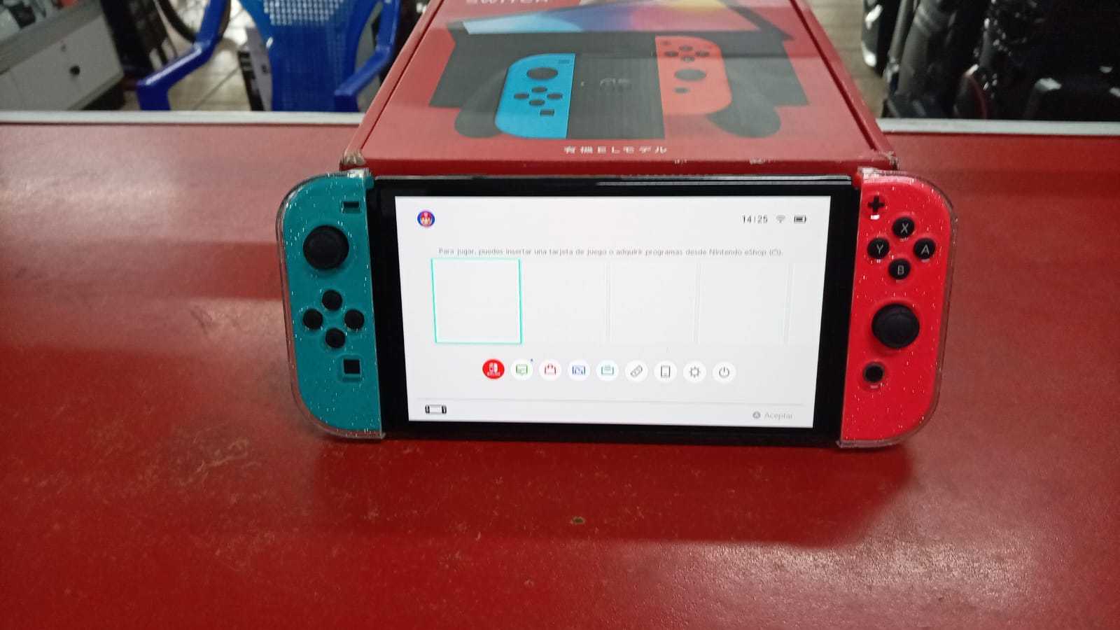 Precio 135 000,00 switch oled Ninten Switch Oled  en caja   con todos sus accesorios