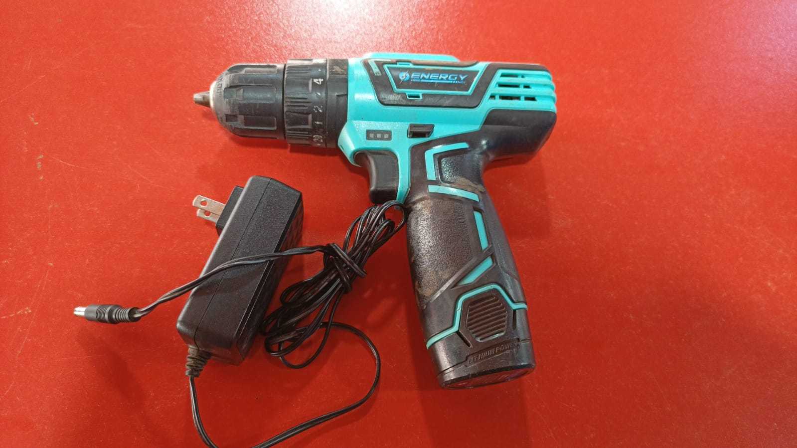 Precio 12 000,00 energy  TALADRO ENERGY ATORNILLADOR INALAMBRICO DDI10  2  12C PERCUTOR 12V con una bateria y cargador