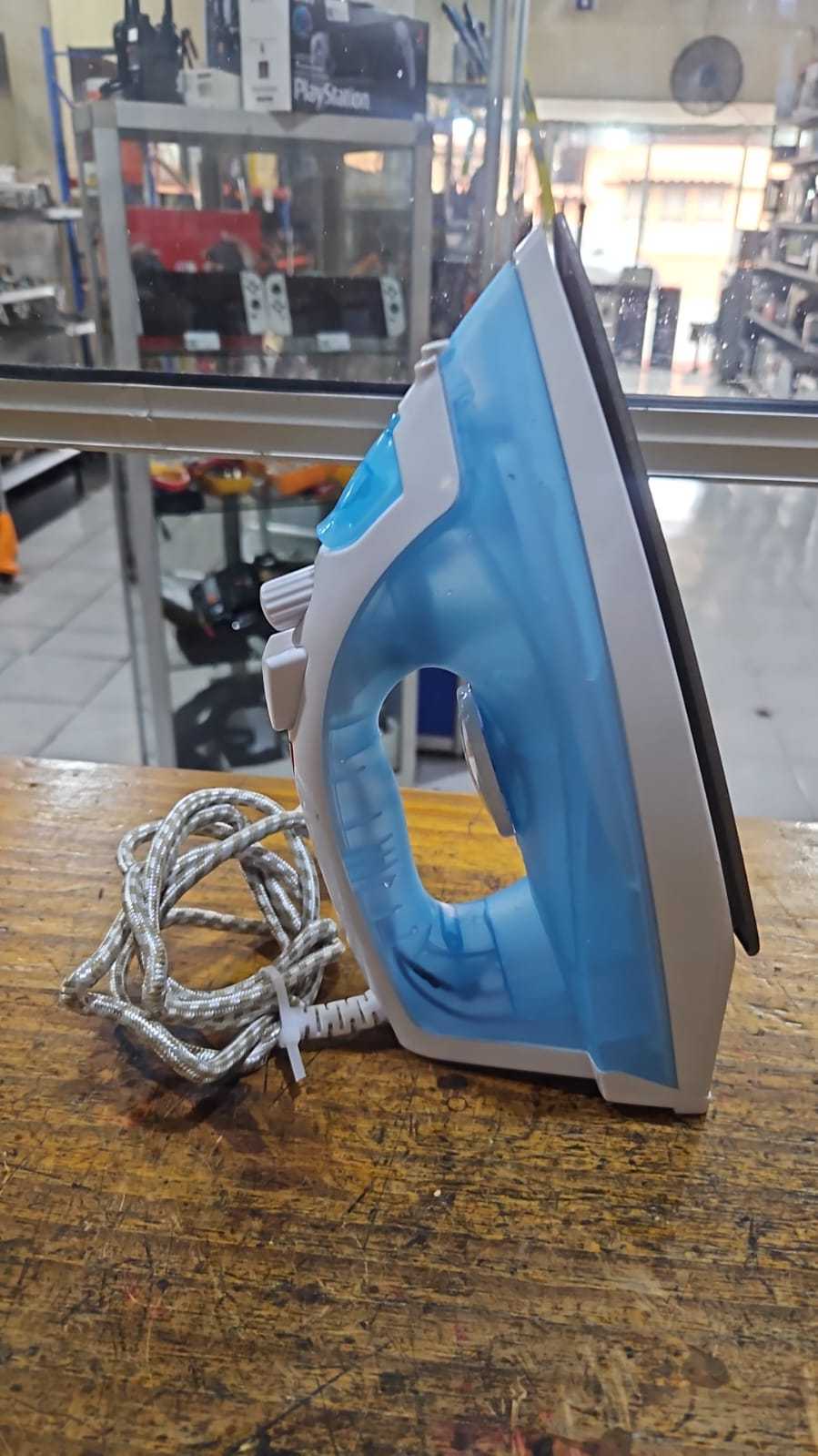 Precio 7 500,00 luminosity  Plancha de ropa