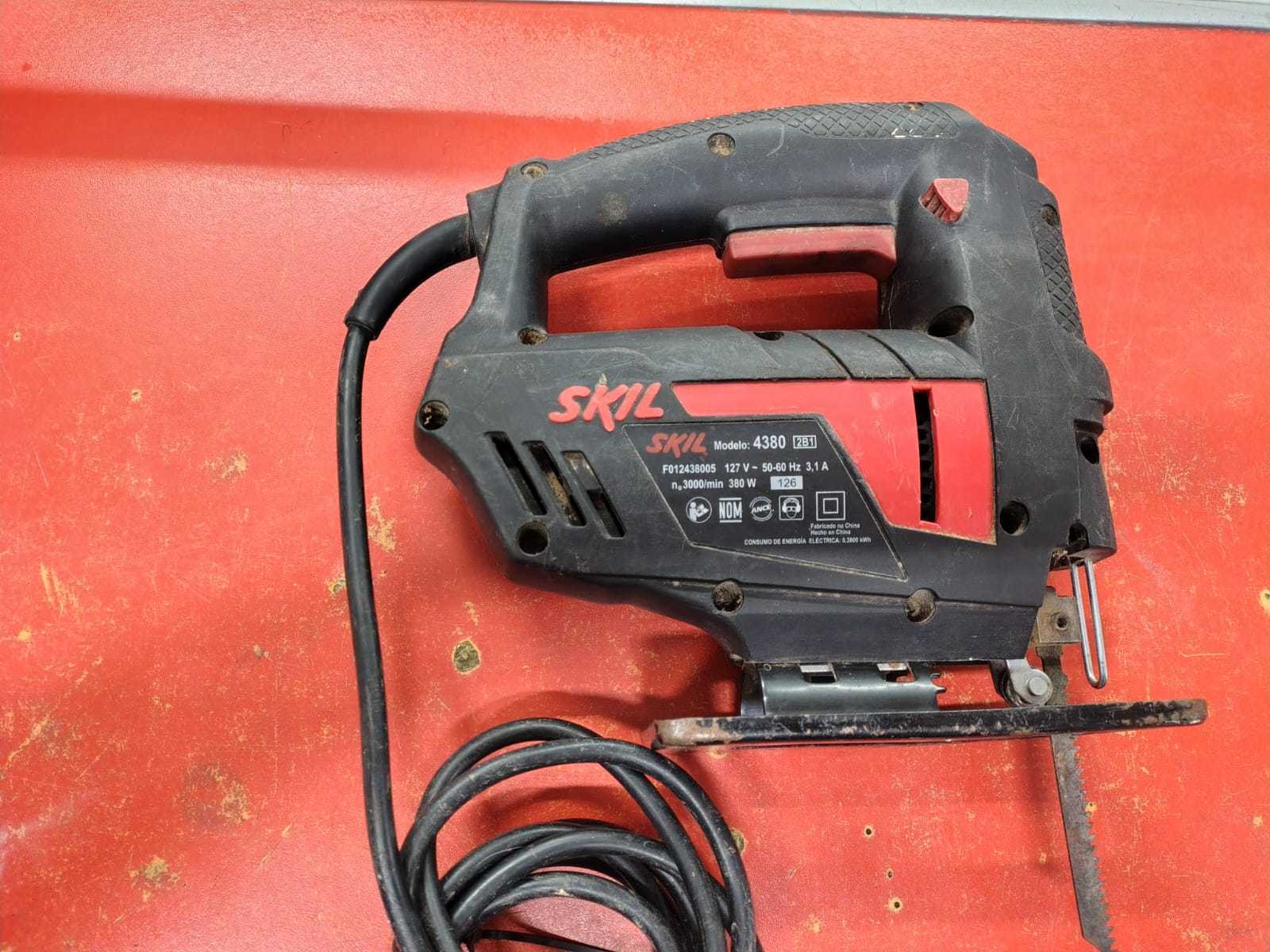 Precio 22 000,00 Skil 4380 Caladora Skil de mano modelo 4380