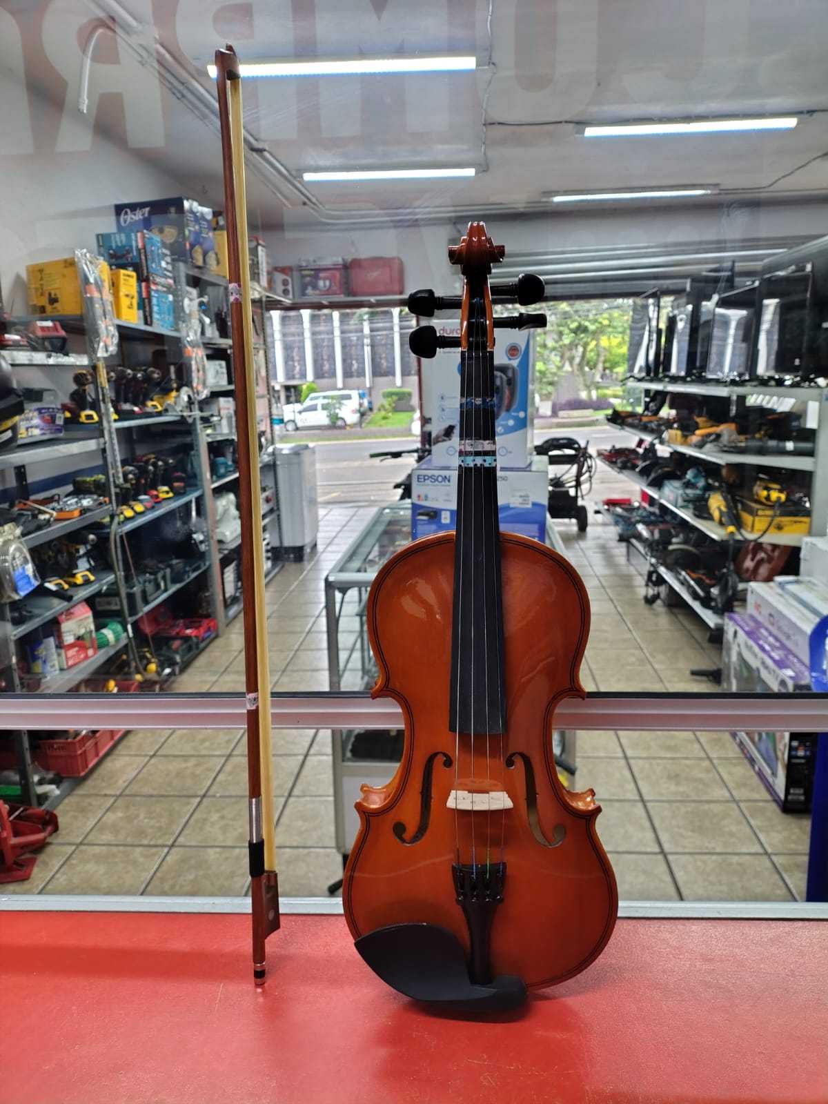 Precio 55 000,00 Cervini Modelo: HV-50 34 Violín CERVINI Beginner 34 Modelo: HV-50 34