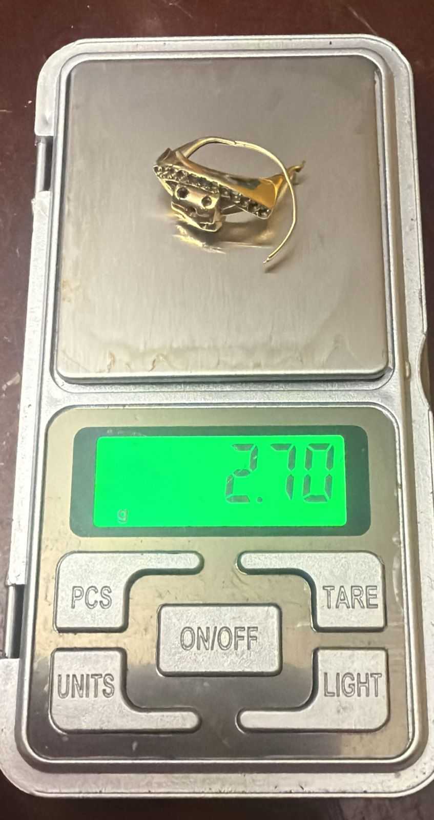 Precio 67 500,00   Anillo dado talla 8 2.9g 10k