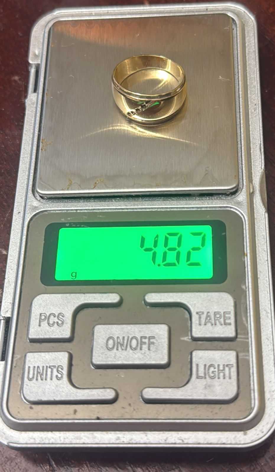 Precio 154 240,00   Anillo de matrimonio para mujer con 4 diamantes pequeños