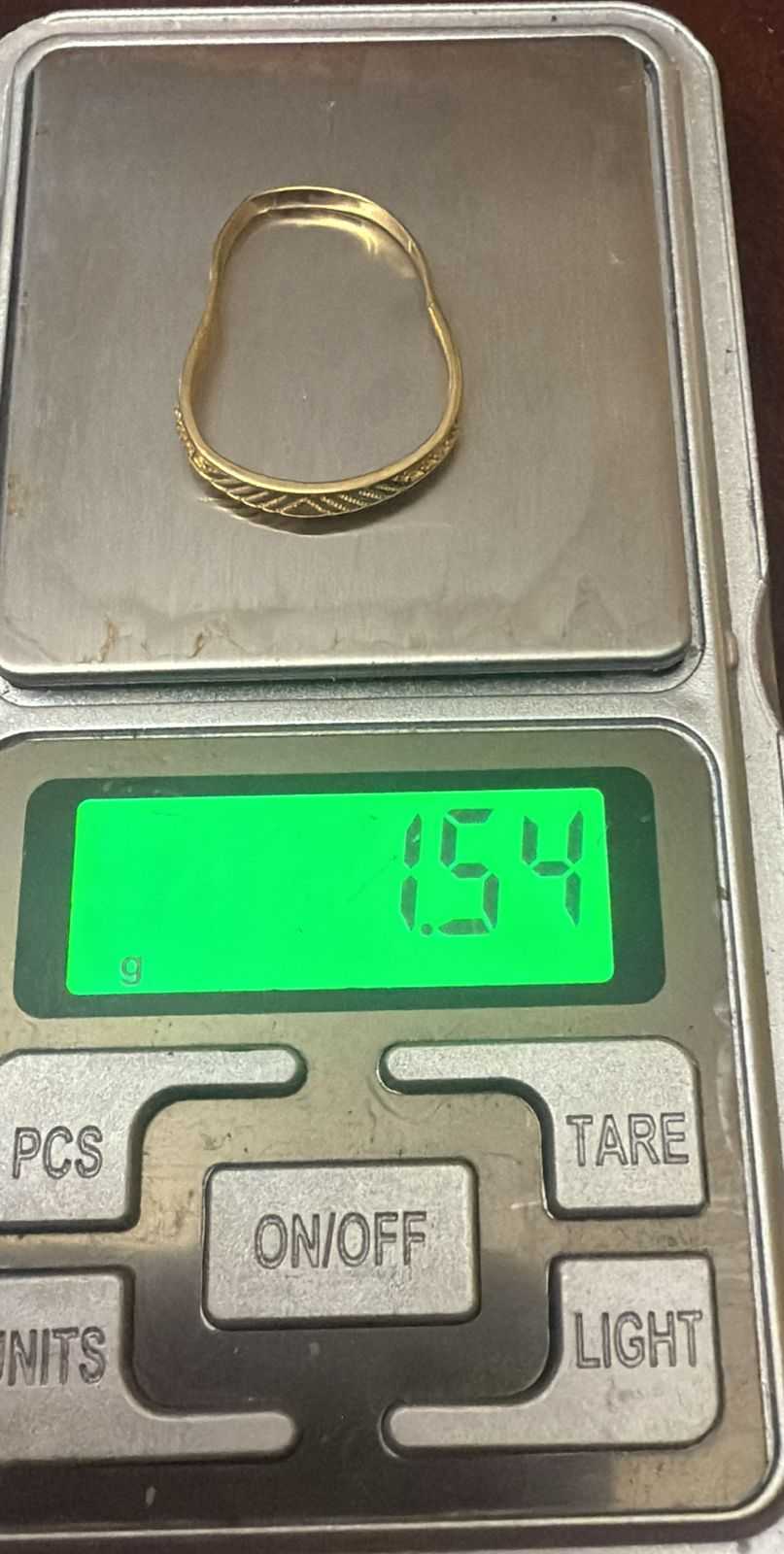 Precio 38 500,00   anillo grande torcido talla 14