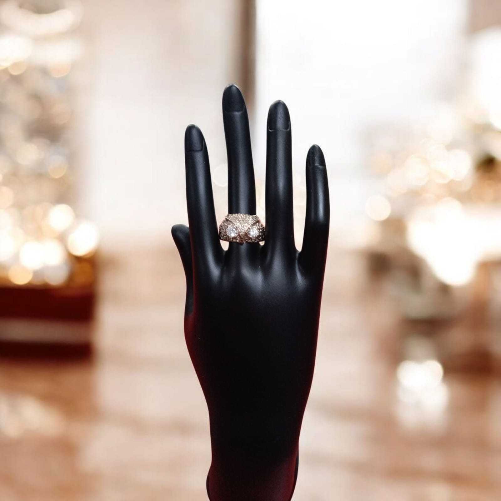 Precio 241 000,00   anillo buho piedras blancas talla  9 y medio