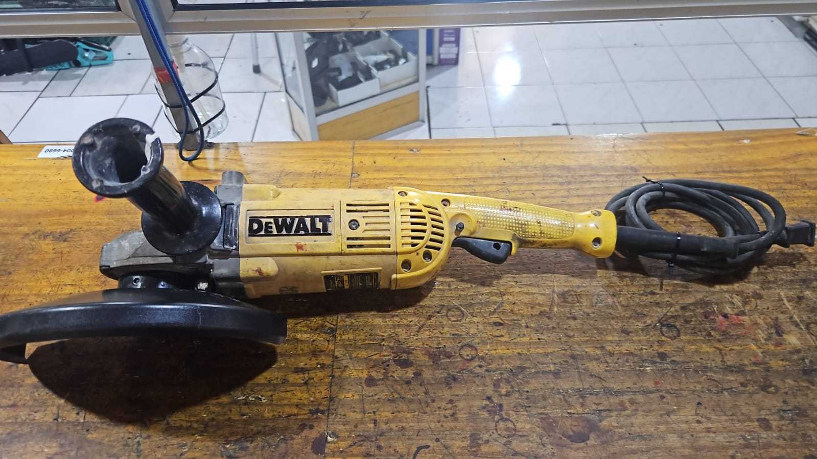 Precio 65 000,00 dewalt  Esmeriladora 9 pulgadas