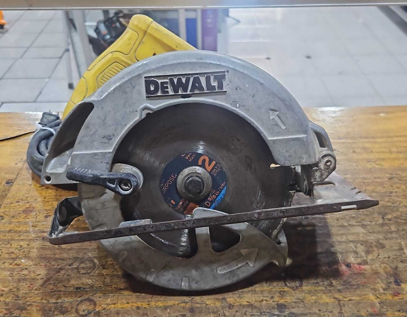 Precio 45 000,00 dewalt  Sierra circular