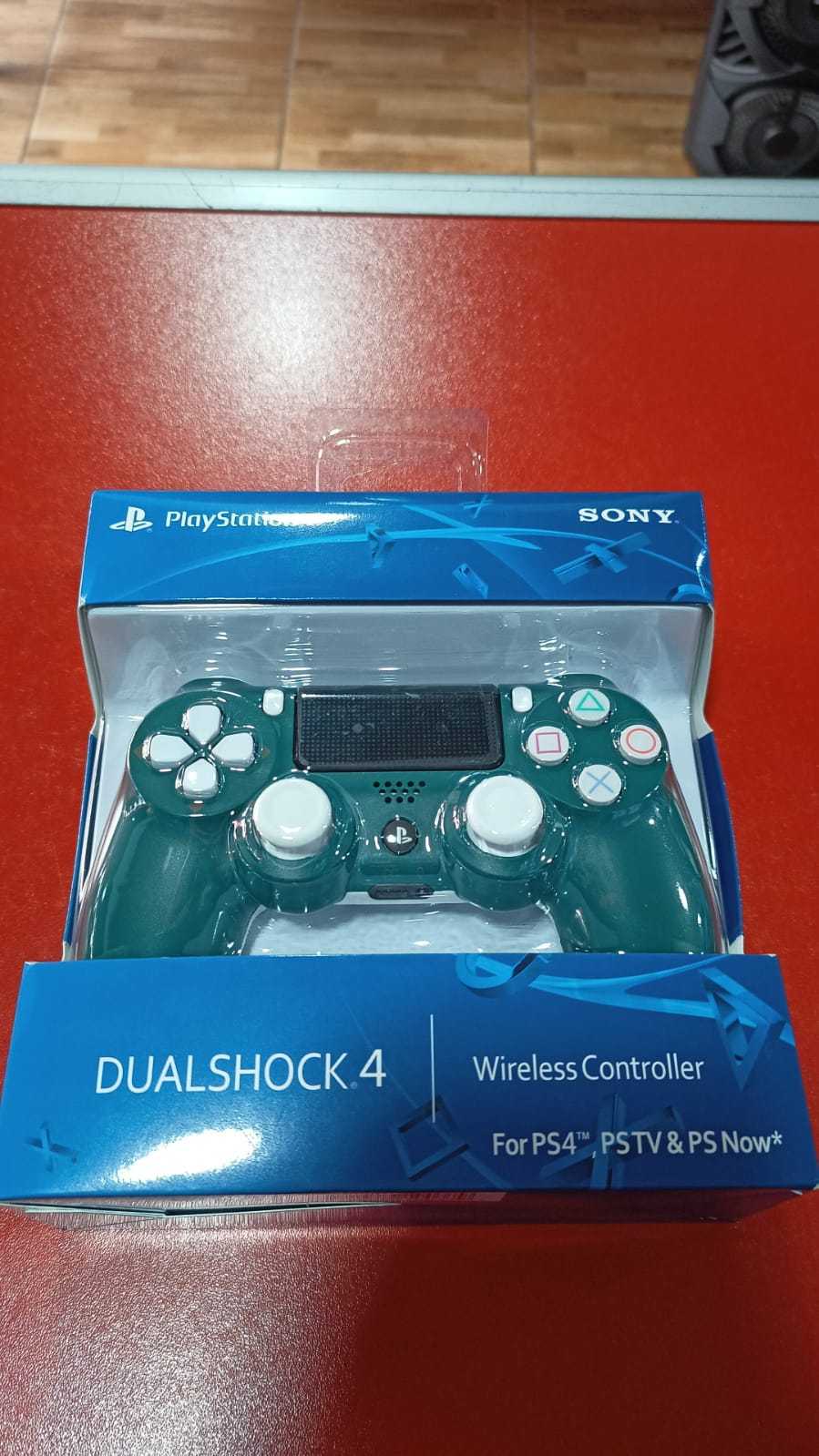 Precio 15 000,00 generico  CONTROL PS4 TRIPLE A