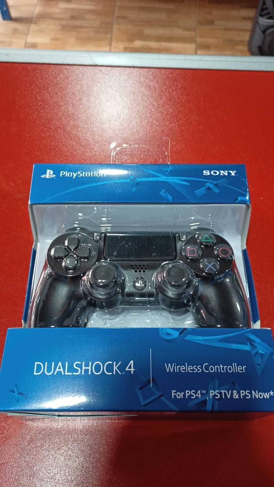 Precio 15 000,00 generico  CONTROL PS4 TRIPLE A