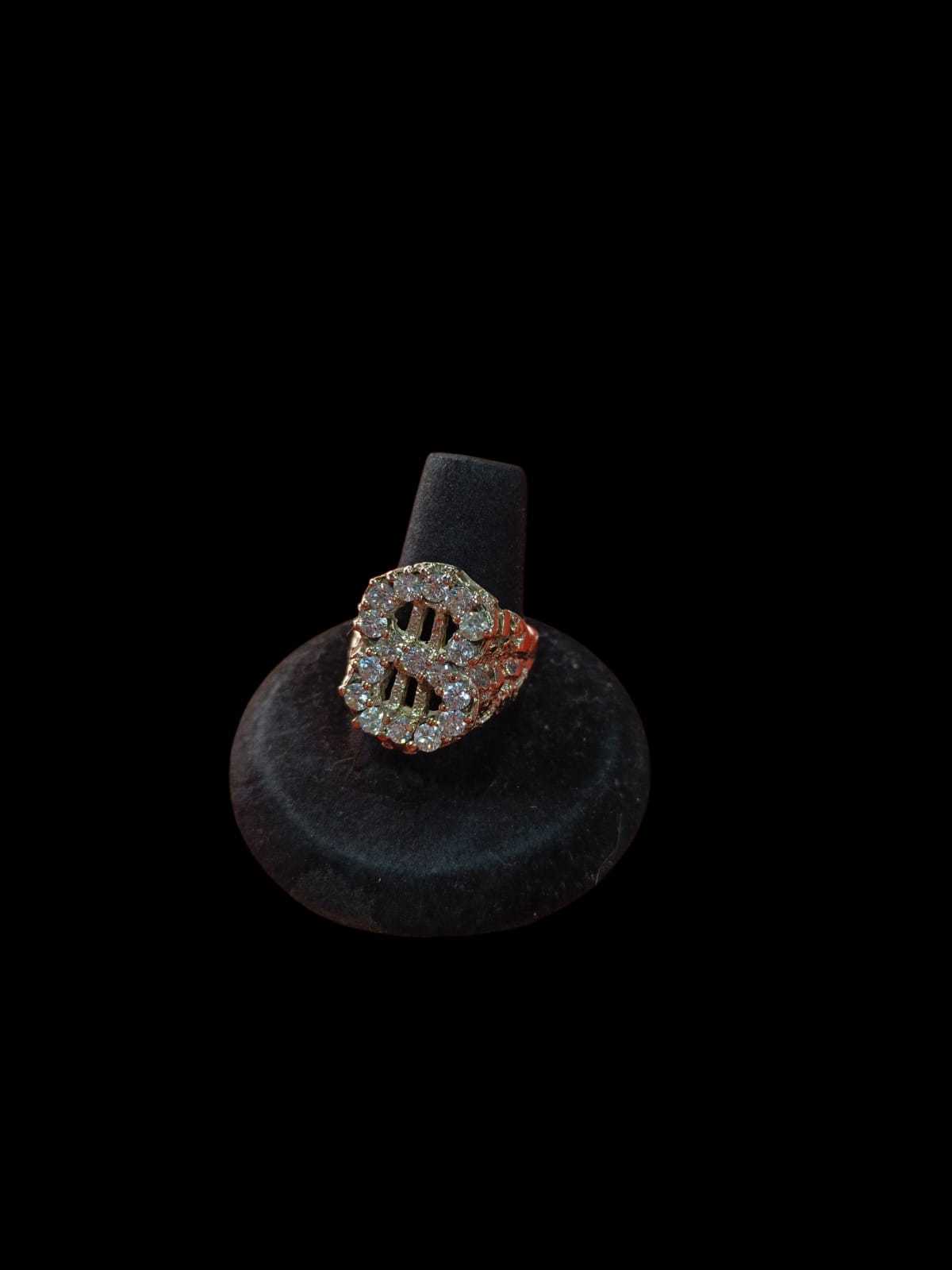 Precio 305 000,00   anillo dollar TALLA 9