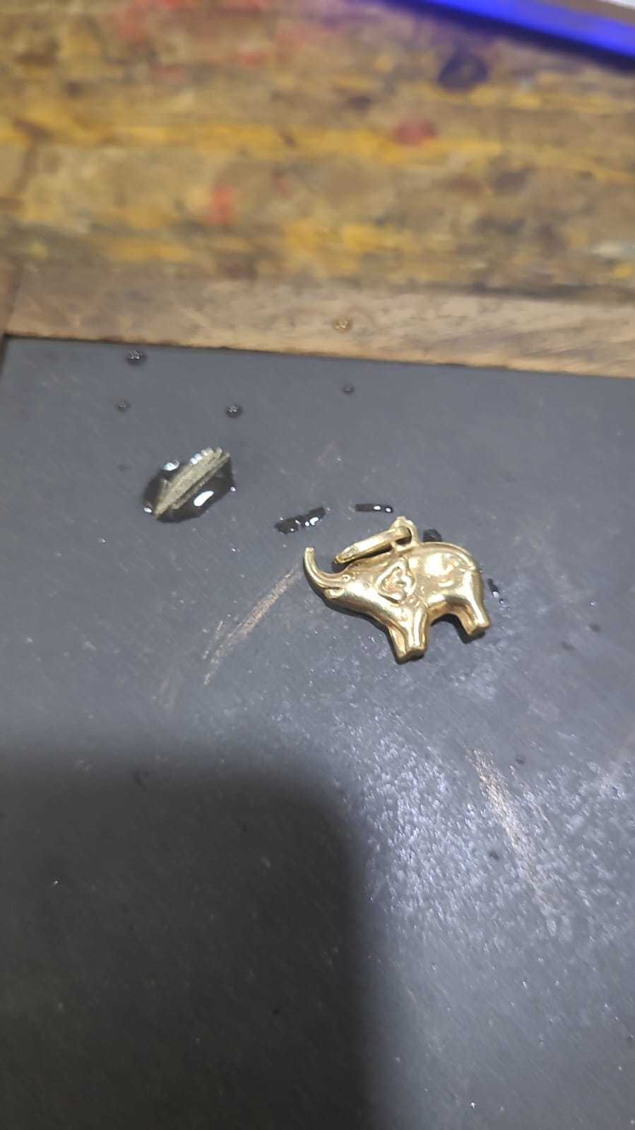 Precio 35 520,00   dije elefante
