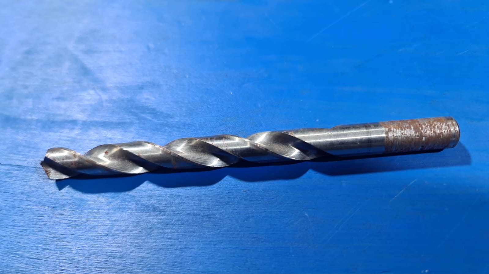 Precio 1 000,00 GENERICO  BROCA METAL