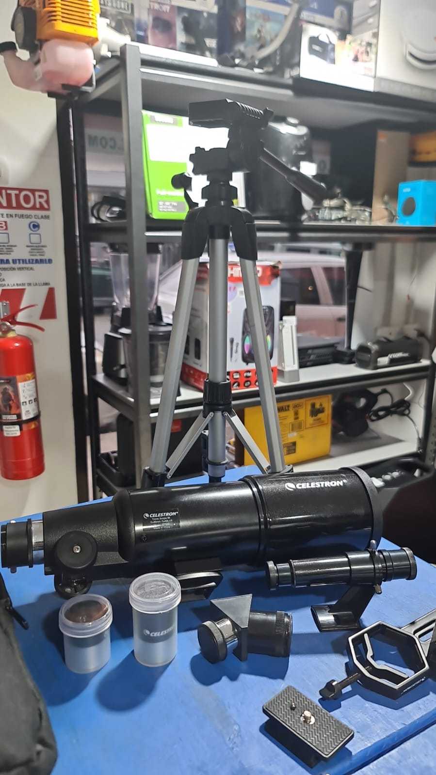 Precio 75 000,00 CELESTRON 22030 TELESCOPIO SEMI PROFESIONAL 7 PIEZAS Y MALETIN ORIGINAL