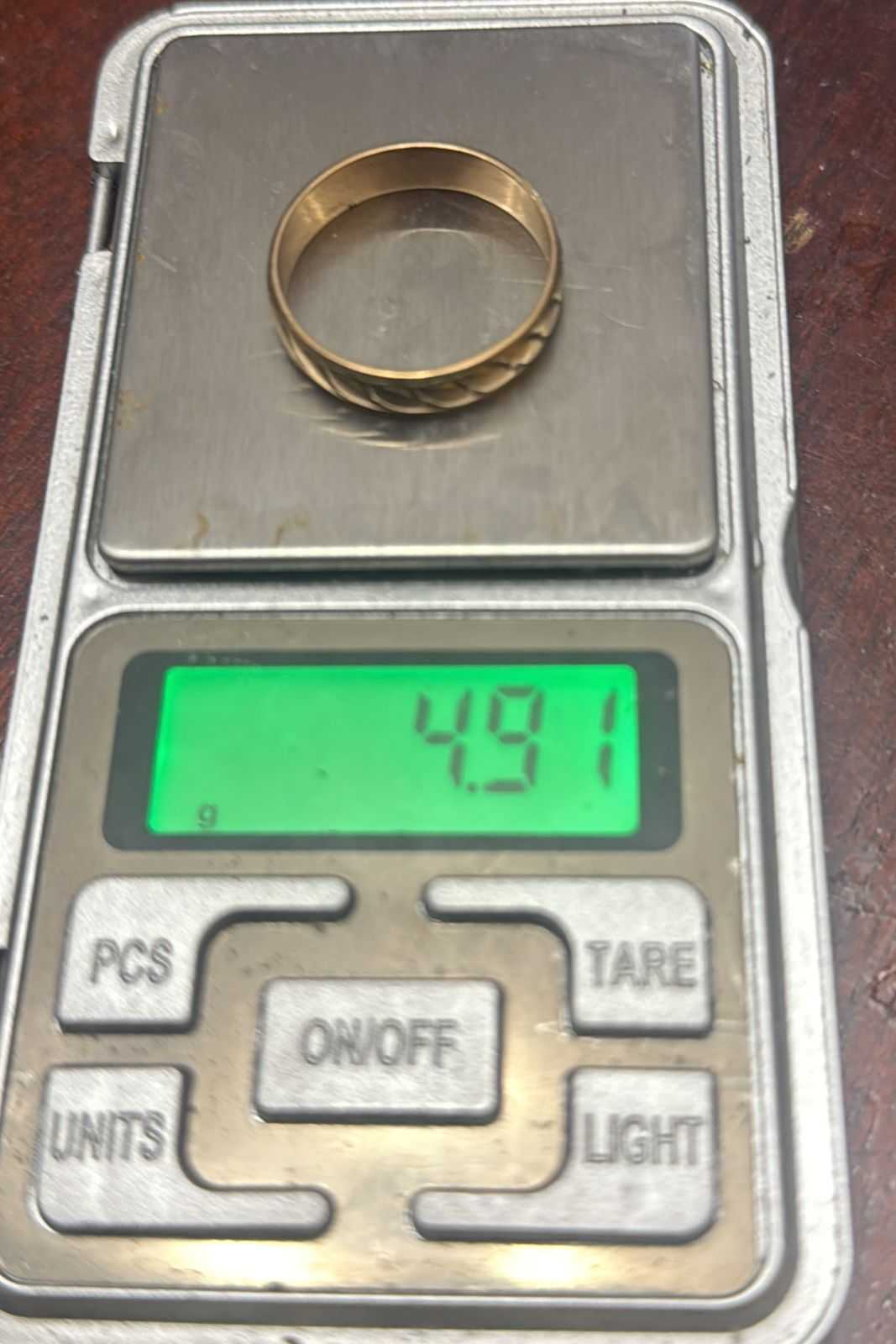 Precio 122 750,00   Anillo de matrimonio con dibujo talla 13 4.88 g 10k