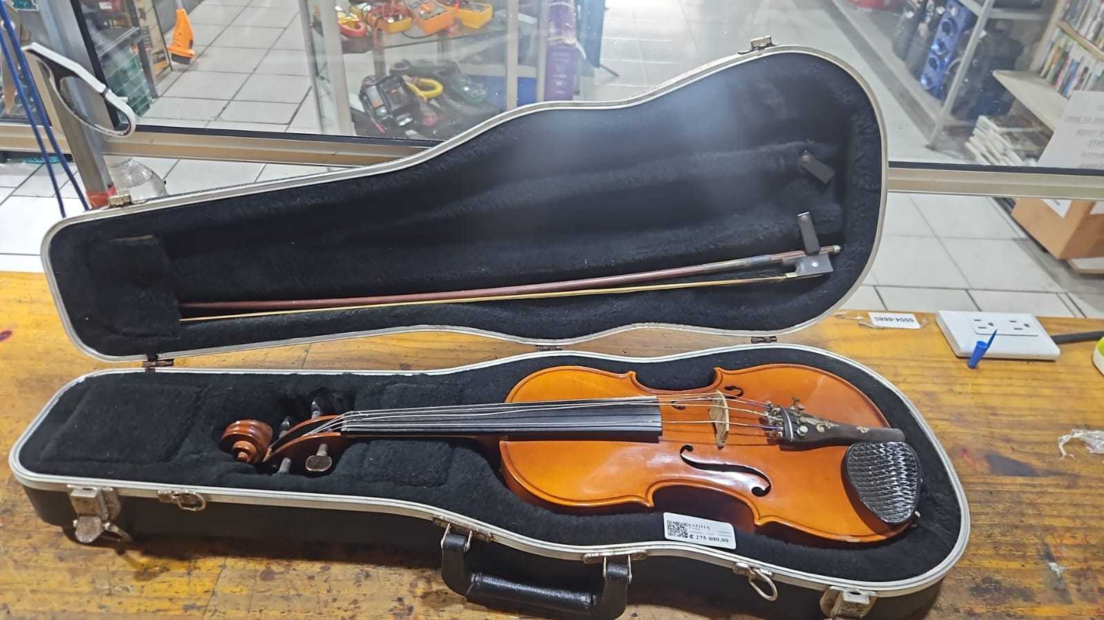 Precio 275 000,00 knilling bucharest model outfit Violin 3 cuartos rumano con estuche