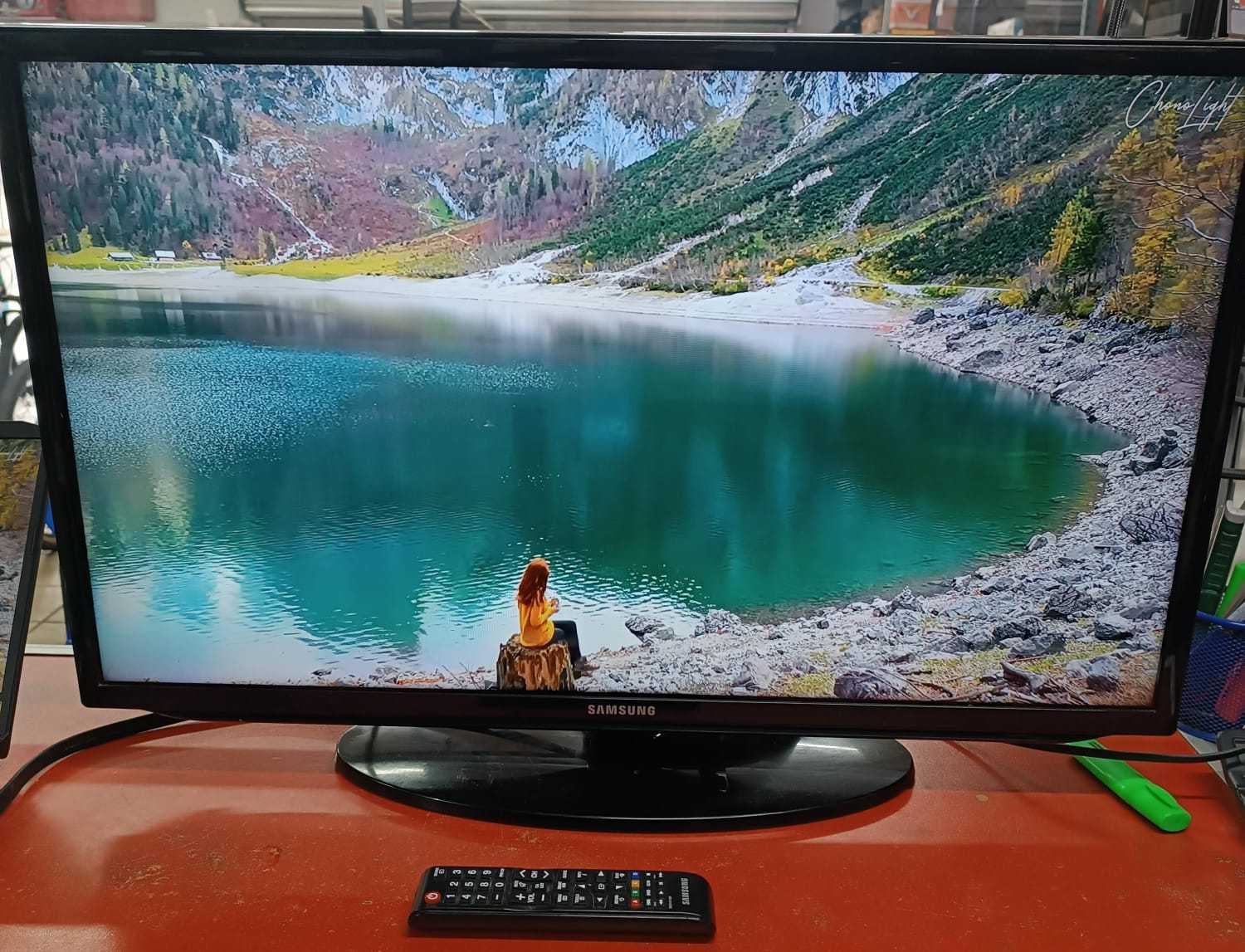 Precio 55 000,00 Samsung un32eh5300f Pantalla no Smart de 32 pulgadas  con base y control remoto