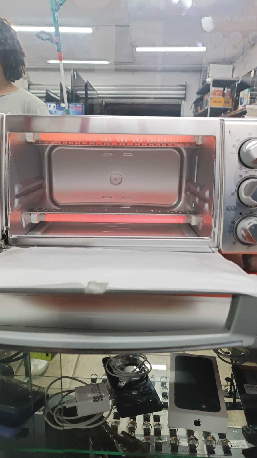 Precio 30 000,00 Black   Decker TO1745SSG LA BlackDecker horno tostador 4 funciones hornear  asar  tostar y calor
