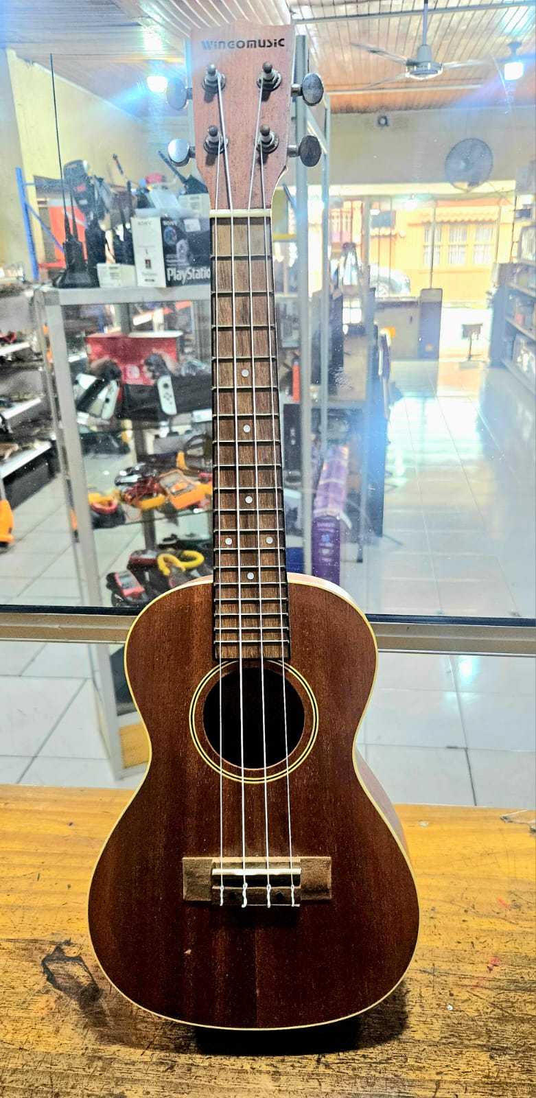 Precio 30 000,00 wingomusic yhc-1 Ukelele