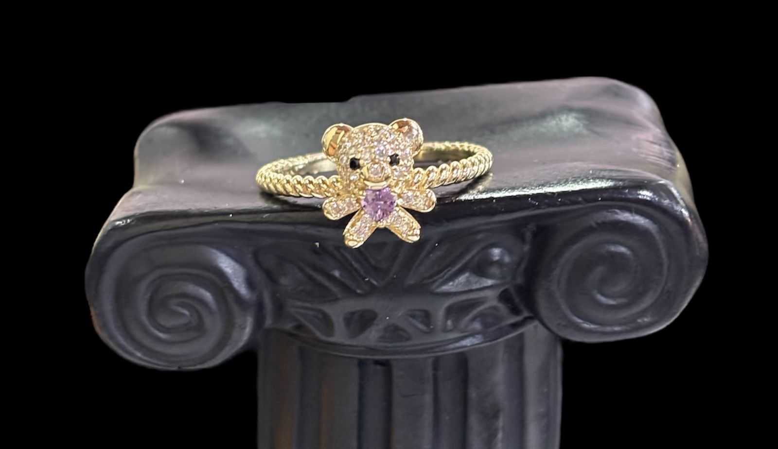 Precio 58 000,00   Anillo oso talla 8.5 2.12g 10k
