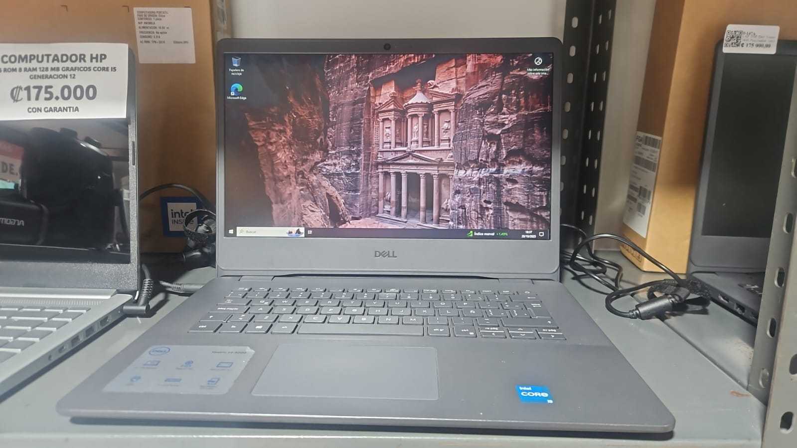 Precio 125 000,00 DELL VOSTRO 14 3000 LAPTOP  Core i3 11th   4GB  HD 1 TB 14 pulgadas   Windows 10 Home.