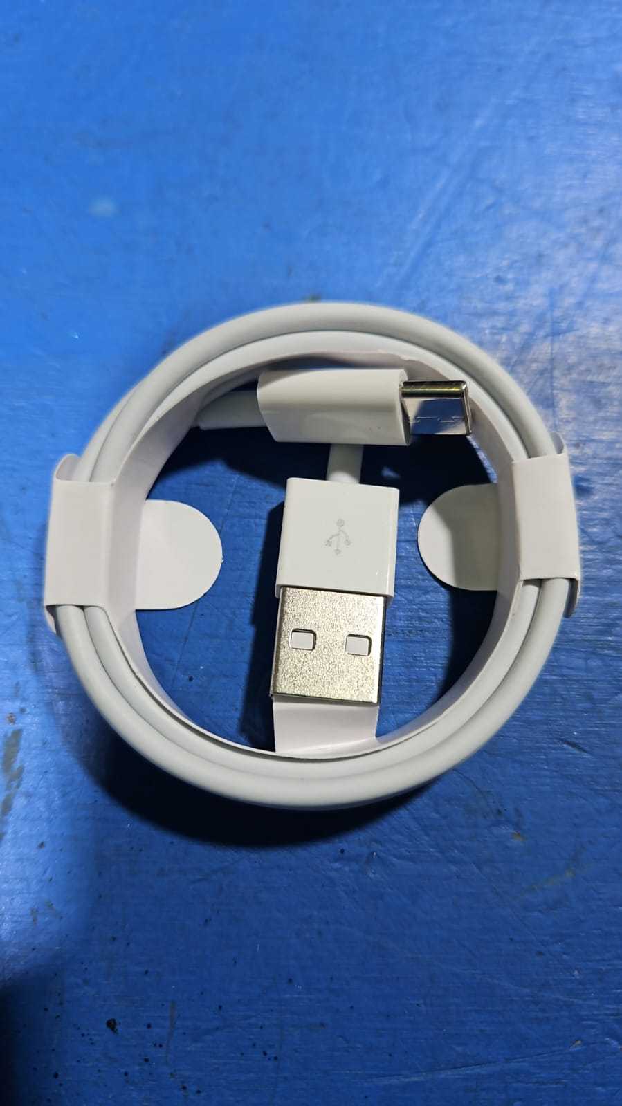 Precio 2 000,00 GEN  CABLE DE CARGA 1M USB - C