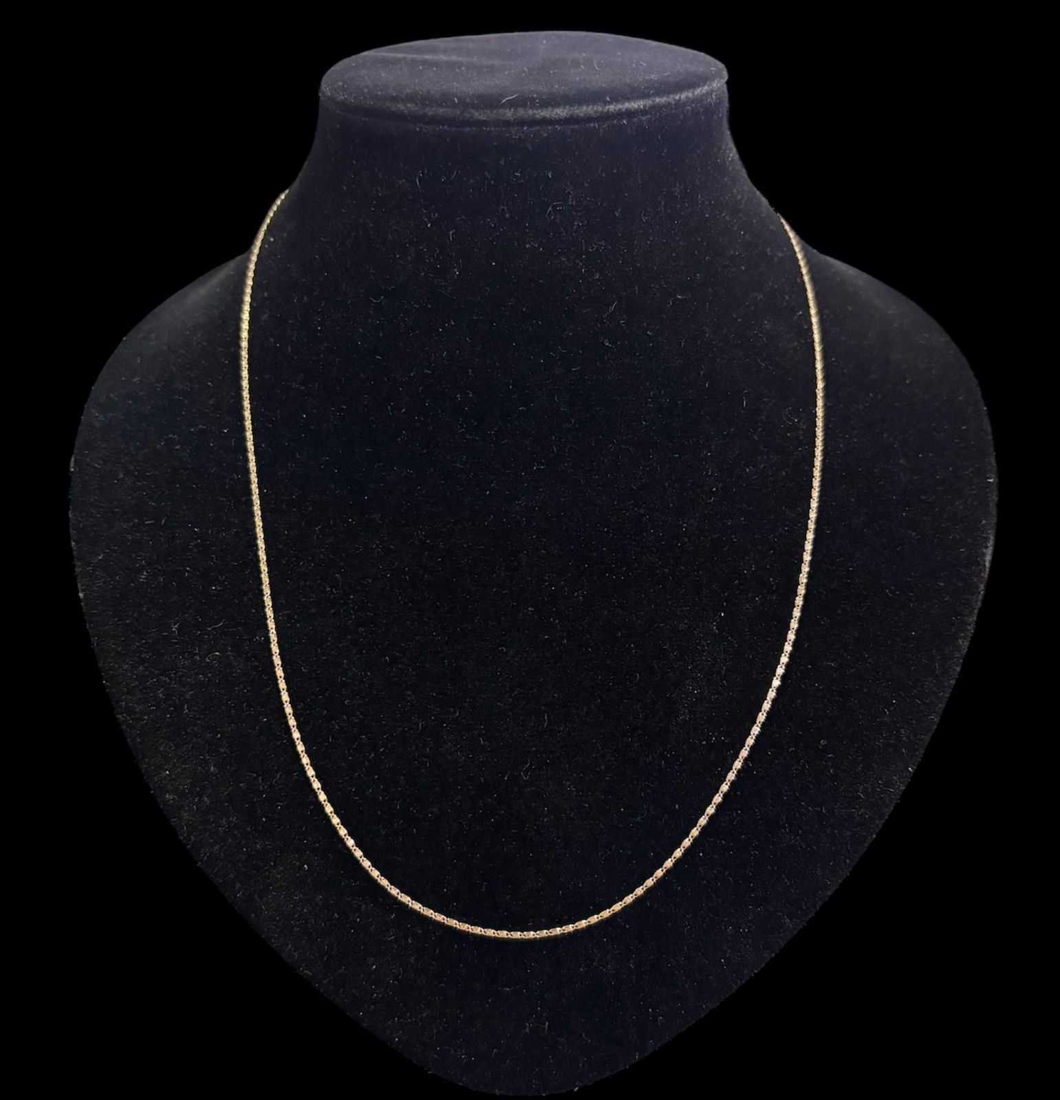 Precio 45 000,00   Cadena delgada 26cm 1.6g 10k