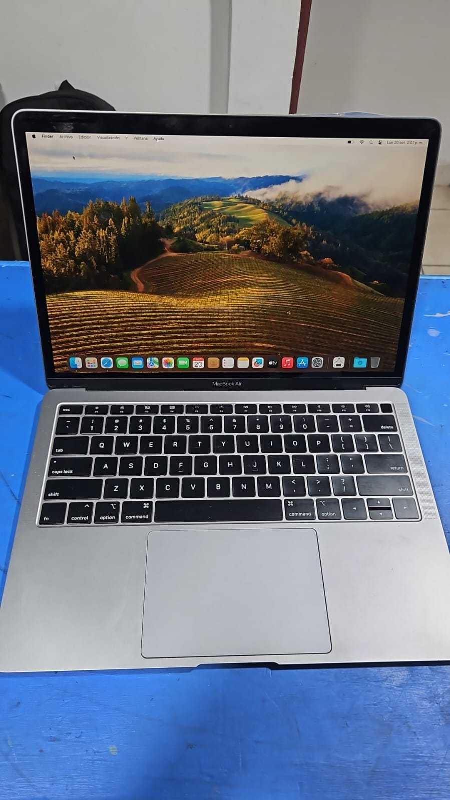 Precio 145 000,00 APPLE MACBOOK AIR 2018 MACBOOK 2018 I5 CARGADOR ESTUCHE 874 ciclos